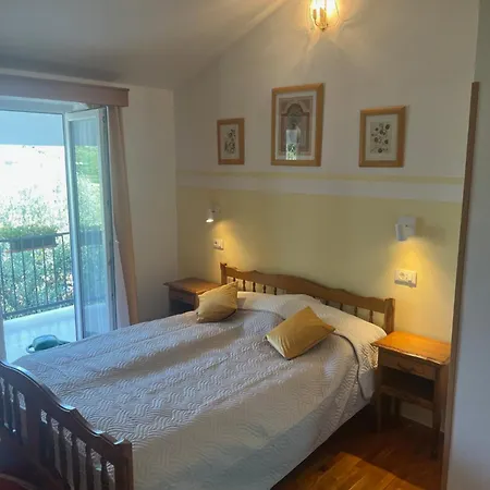 فندق مبيت وإفطار Sosi 3*