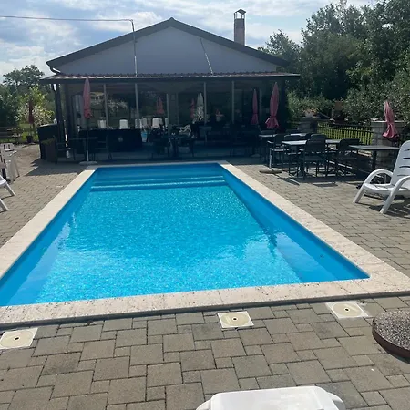 فندق مبيت وإفطار Sosi Kmeti